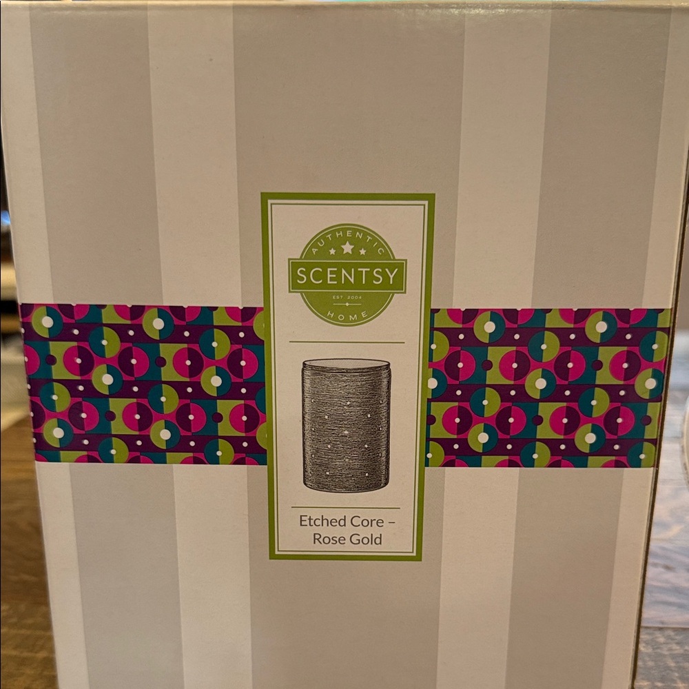 Scentsy Rose Gold Etched Core Warmer